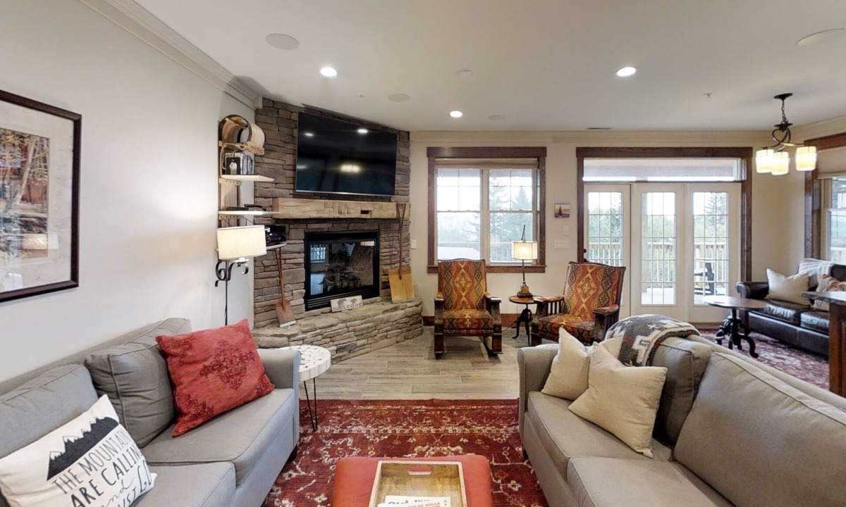 Edray House | Black Bear Crossing #21 - Perfect for the Whole Family - Room for All! Slopeside with Great Ski Trail Views by RedAwning