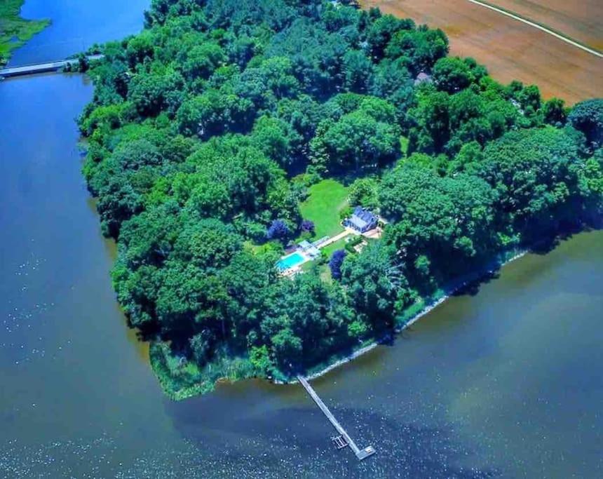 Centreville Villa | Blake House Historic Estate with Private Inn