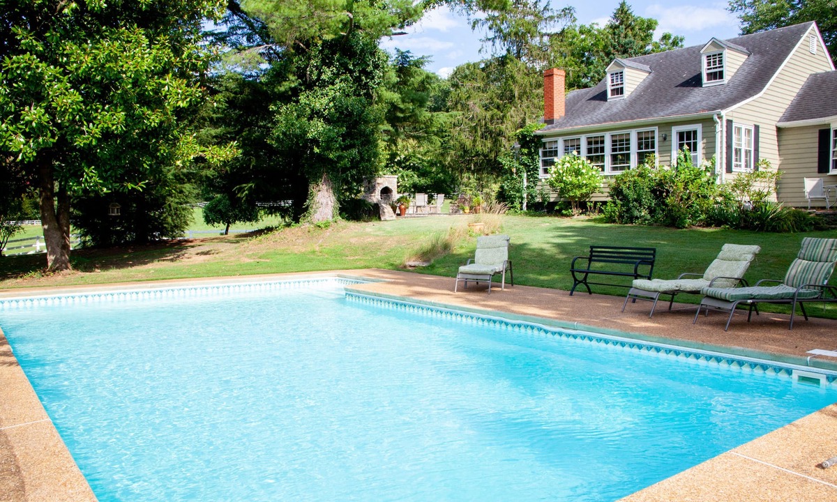 Charlottesville House | Blissful Kismet Cottage | Pool with Mountain Views & Easy Access to C'ville