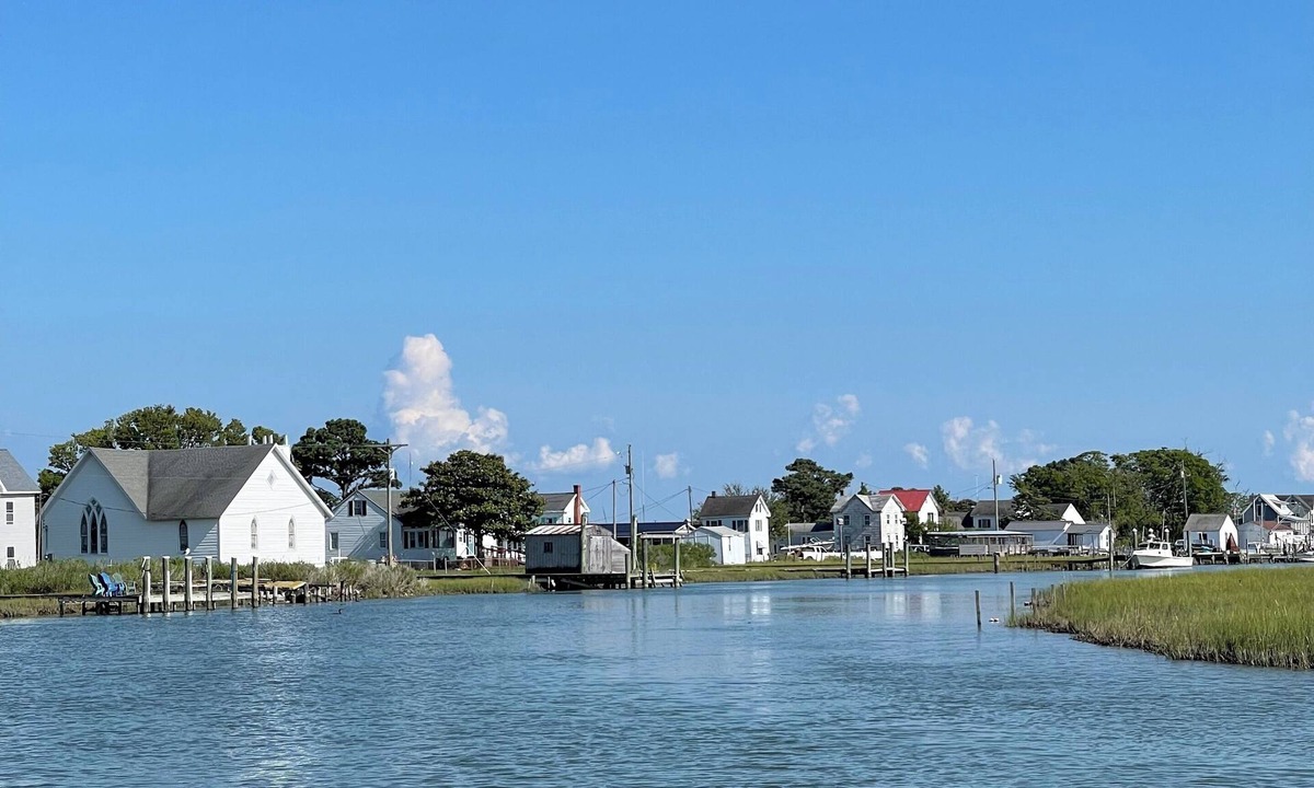 Ewell House | Blue Anchor Cottage at Smith Island MD Quaint & Charming Beach Cottage