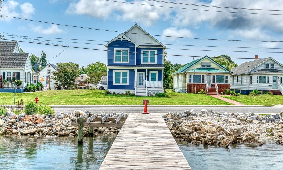 Chincoteague House | Blue Marlin | Stunning Bayview Home w/Long Dock for Boats, Sunset Porch Views & Pet Friendly
