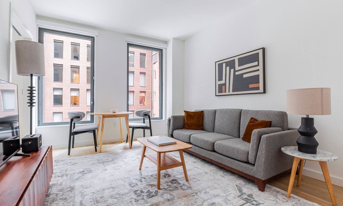 Chelsea Apartment | Blueground | Chelsea, rooftop pool, nr The Vessel