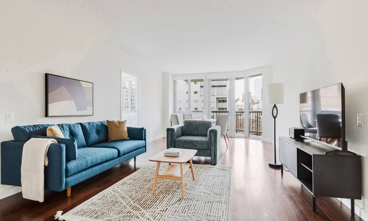 Kips Bay Apartment | Blueground | Murray Hill, fitness center, nr East River