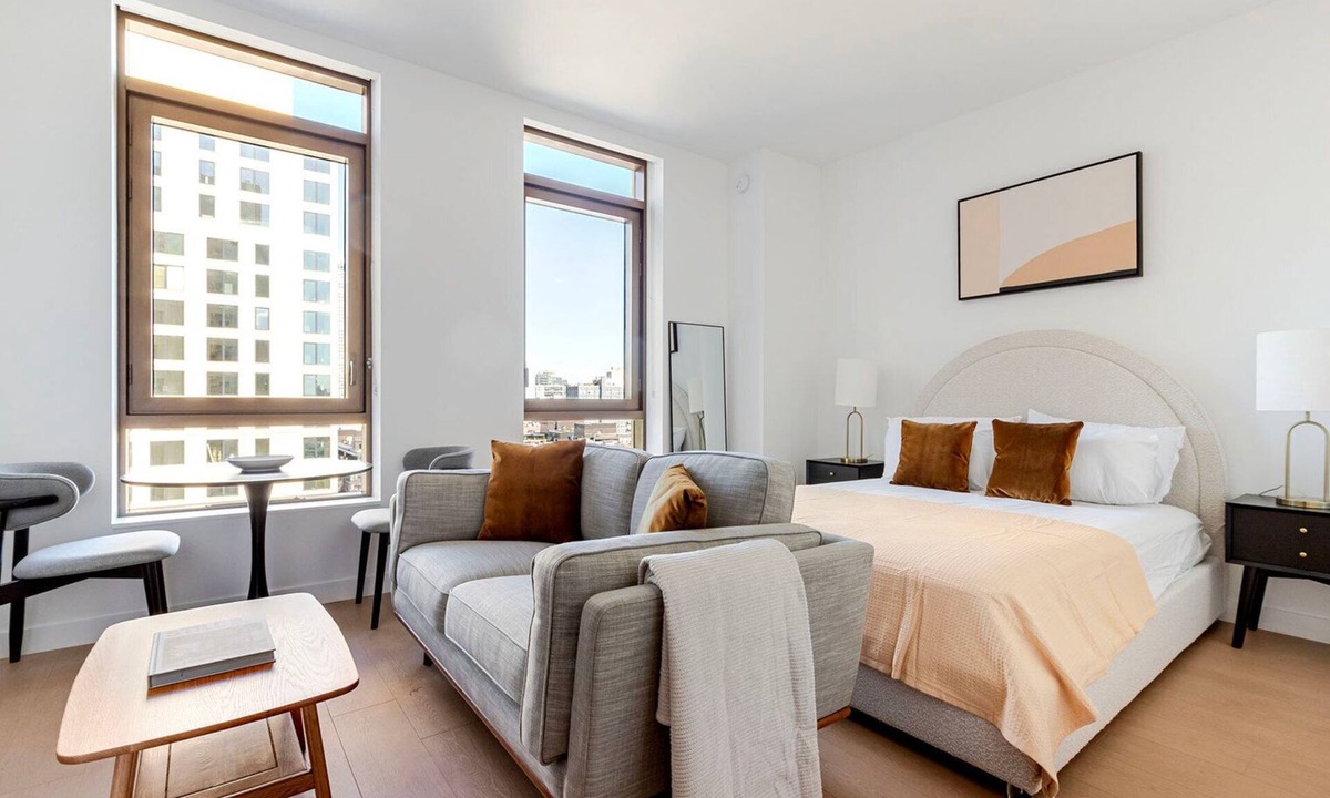 Williamsburg Apartment | Blueground | Southside, view, nr Brooklyn Bridge