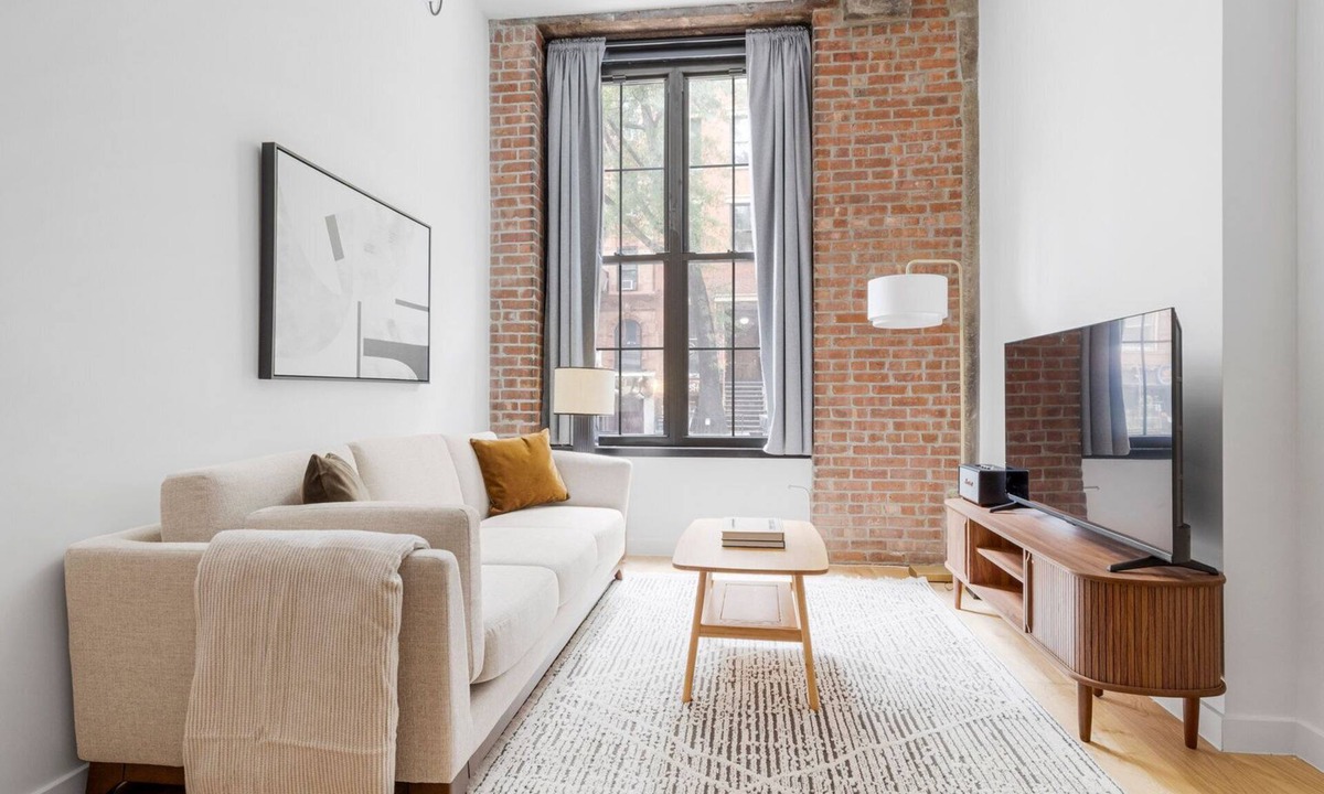 Ukrainian Village Apartment | Blueground | Ukrainian Village, view, nr Tompkins Square Park