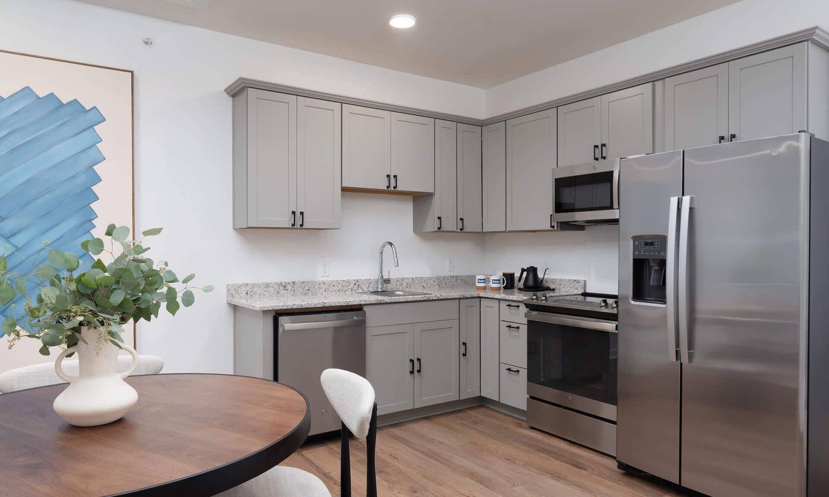 Livingston Apartment | Boardwalk Hotel by Kasa | 3 Bedroom Suite