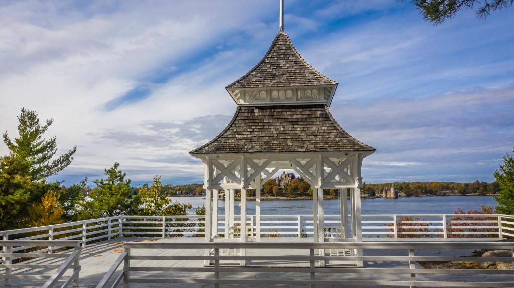 Alexandria Bay Resort | Bonnie Castle Resort & Marina