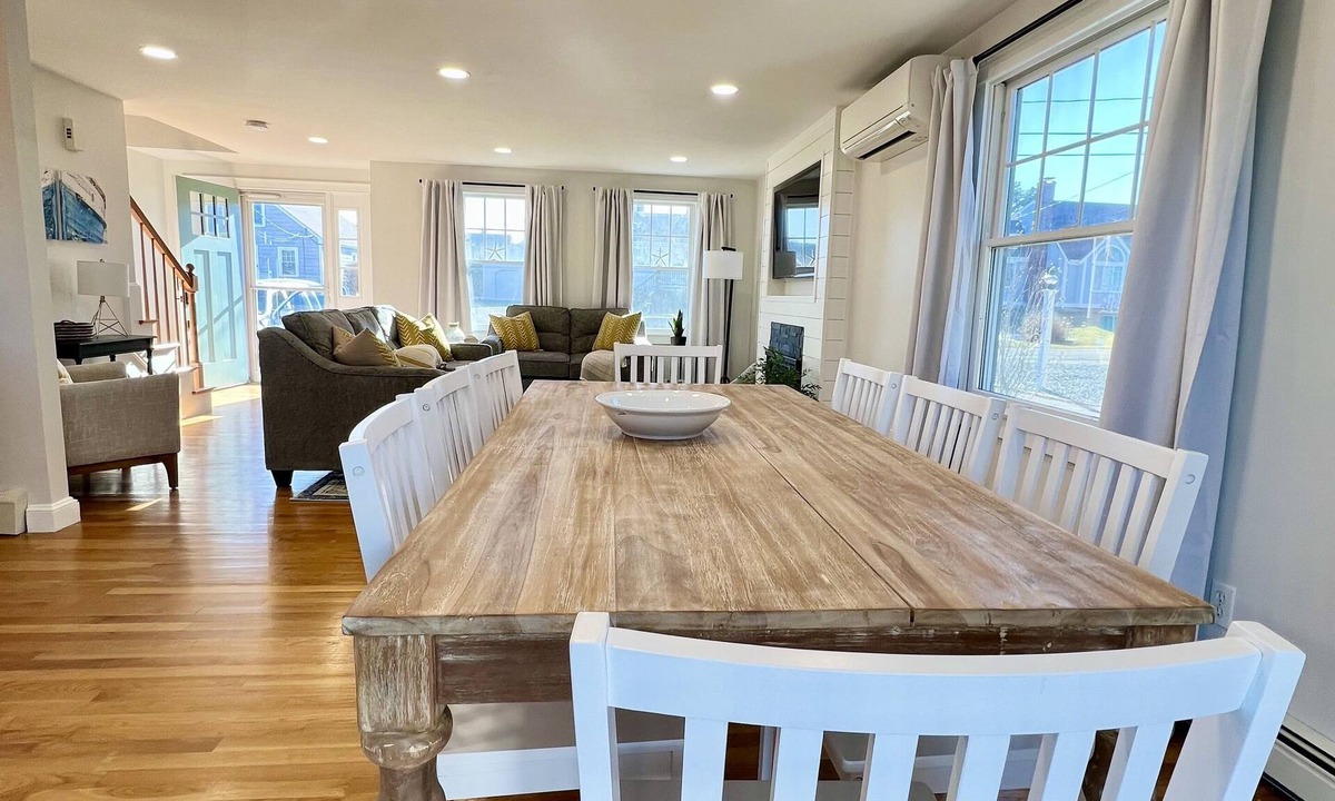 Sandwich House | BOOKING for 2027! Walk to Town Neck Beach! LINENS-AC-New Amenities