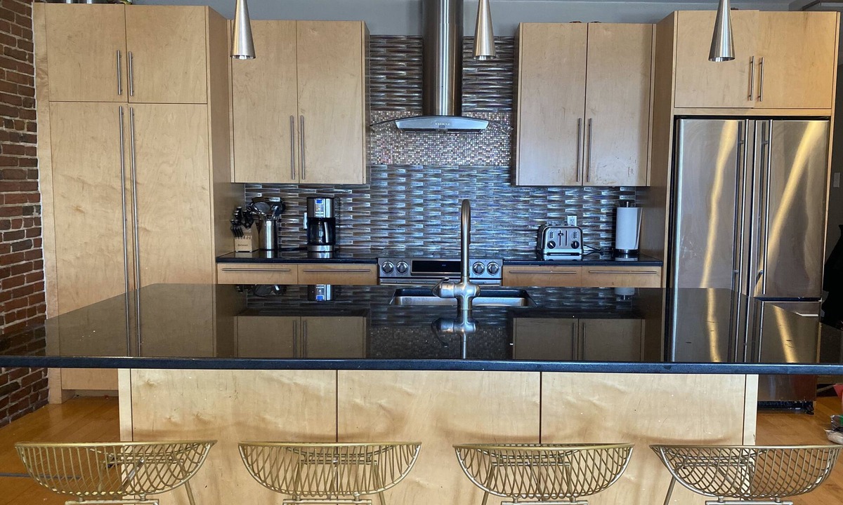 North End Condo | Boston Harbor views. Modern north end condo.FREE PARKING!