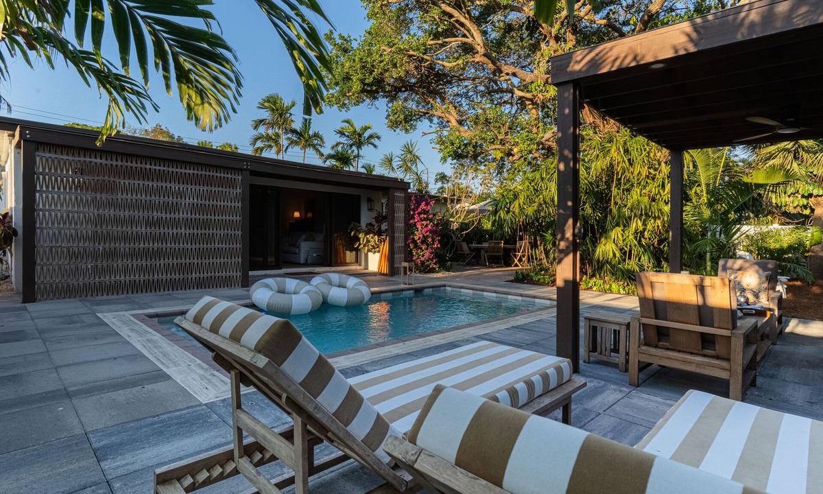 Wilton Manors House | Boutique 4BR Home,Tropical Oasis Near Wilton Dr, Beach & Las Olas