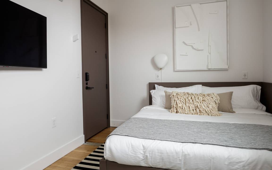 North Downtown Hotel | Boutique Hotel Suite above the Jefferson Theater on the Downtown Mall