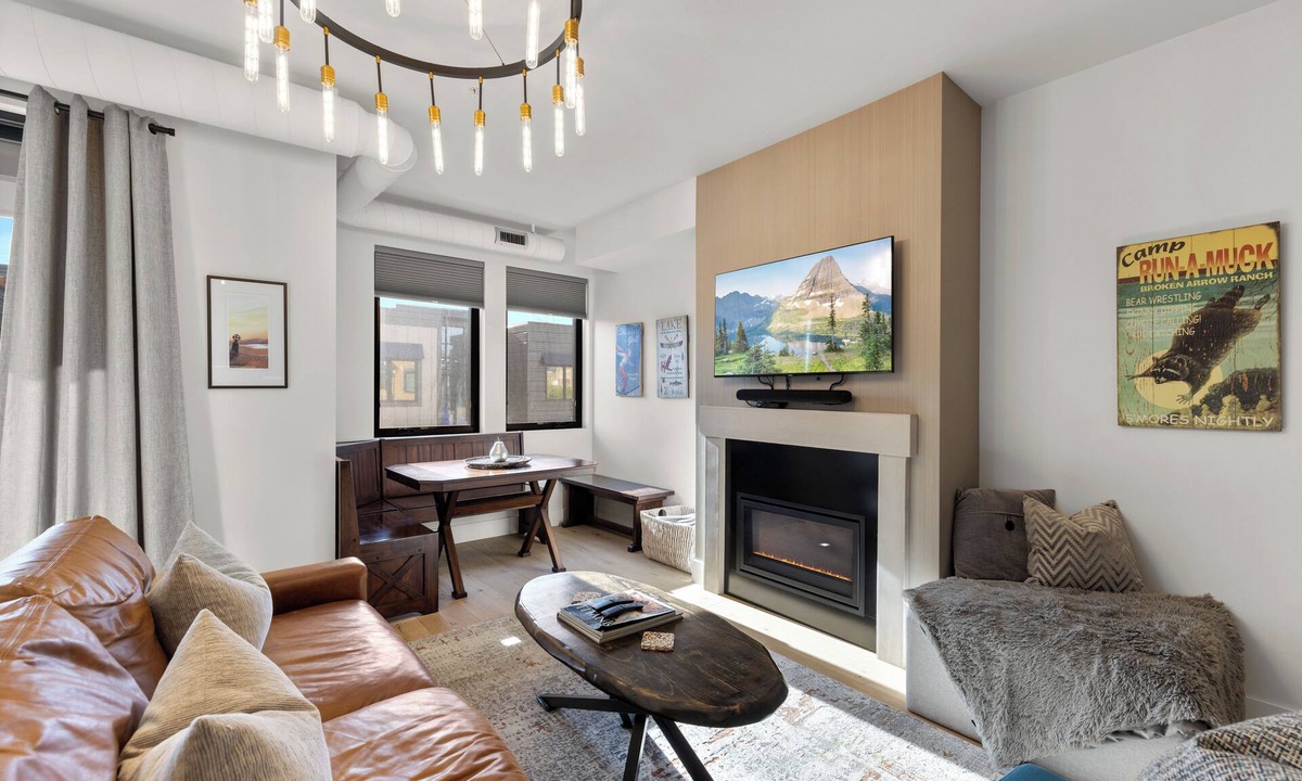 Whitefish Condo | Brand new luxury condo on Central ave in downtown Whitefish!