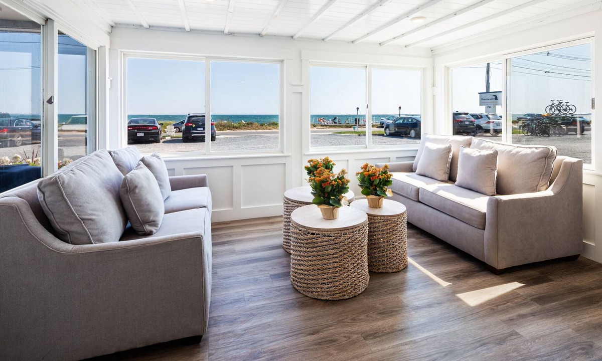 Provincetown Hotel | Breakwater Hotel