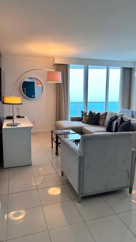 Coconut Grove Apartment | Breathtaking Direct Bay Views 2 bedroom condo with parking