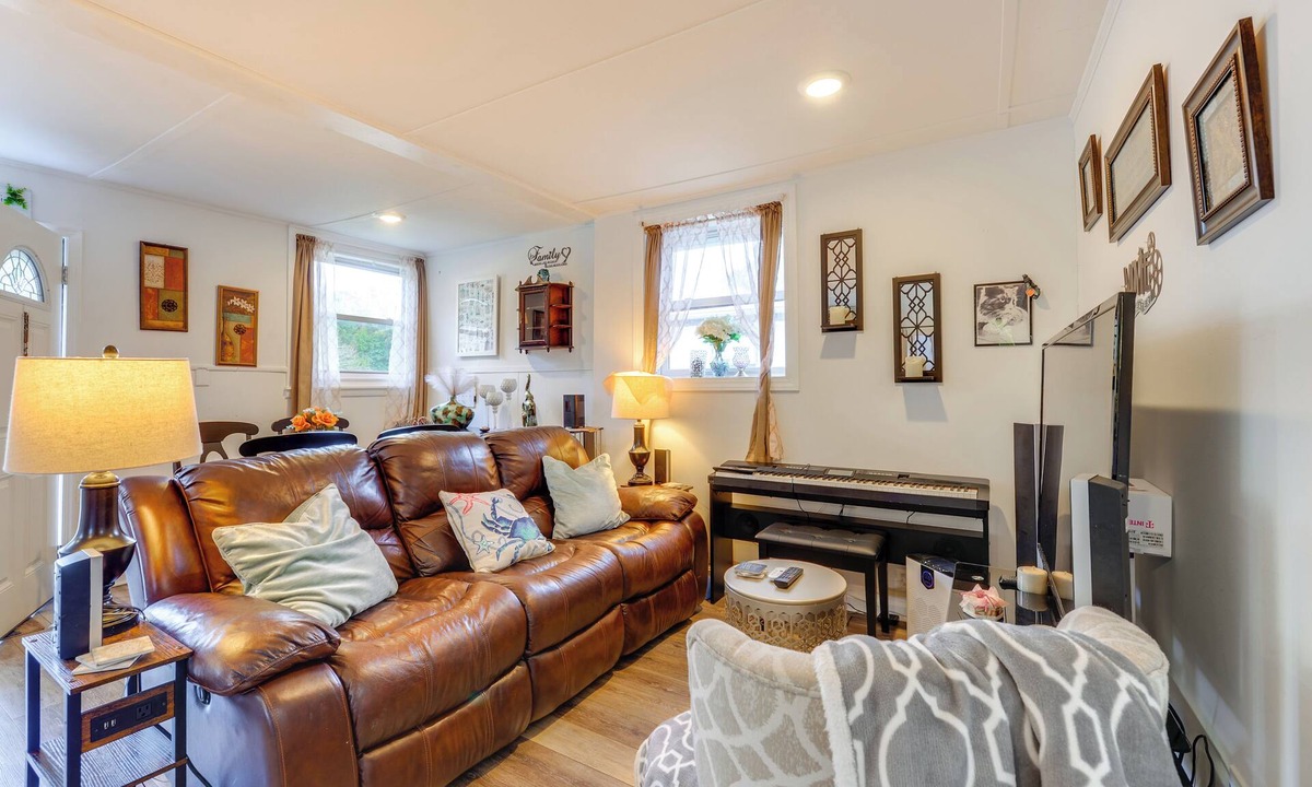 Unionville House | Bridge to Bay Adventure! Eastern Shore Cottage