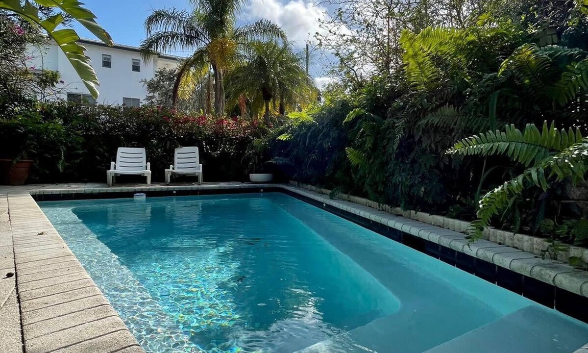 Victoria Park Apartment | Bright Stylish Apt in Las Olas Blvd Victoria Park
