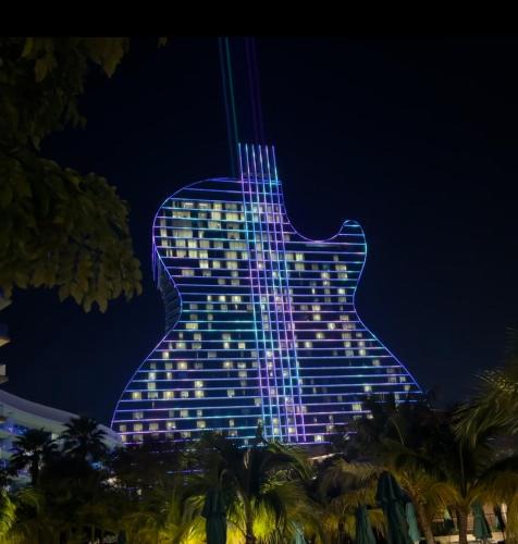 Hollywood House | By Hard Rock Guitar Hotel casino 7 min walk