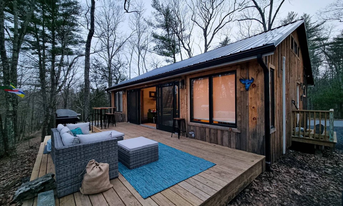 Hurley Cabin | Cabin 85: 2 Bedrooms + 2 Lofts Perfect Retreat!