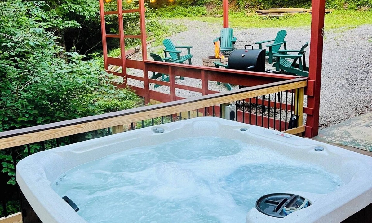 Edray Cabin | Cabin with Hot tub in Minehaha Springs