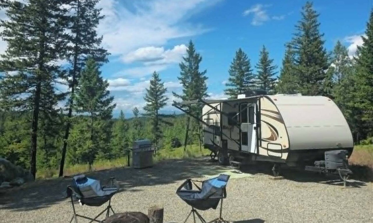Rexford House | Camper on 1.5 acre Lot in Rexford, Boat Parking, Outdoor Kitchen, Fire Pit