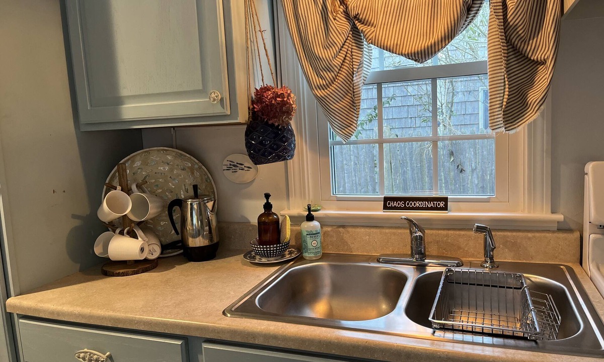 Bass River Cottage | Cape cod 3-bedroom cottage in West Yarmouth with WiFi, AC, outdoor space…