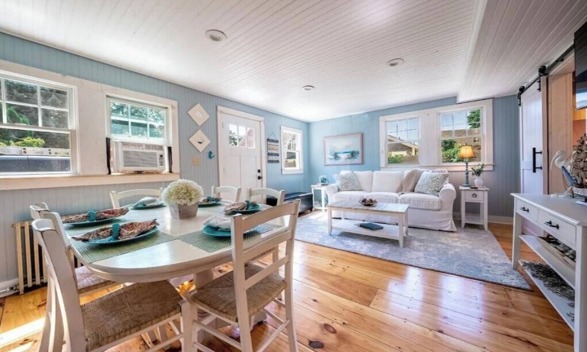 Falmouth Cottage | Cape Cod Cottage Retreat - Walk to Beaches, Ferry, Bike Paths & Downtown Shops!