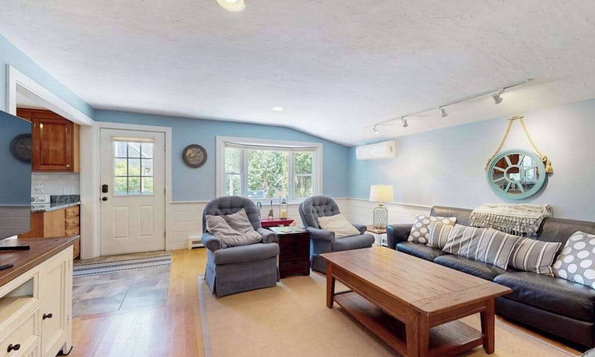 Brewster House | Cape Cod Getaway - near Seymour Pond and Rail Trail; Bay Beaches w/in a few mile