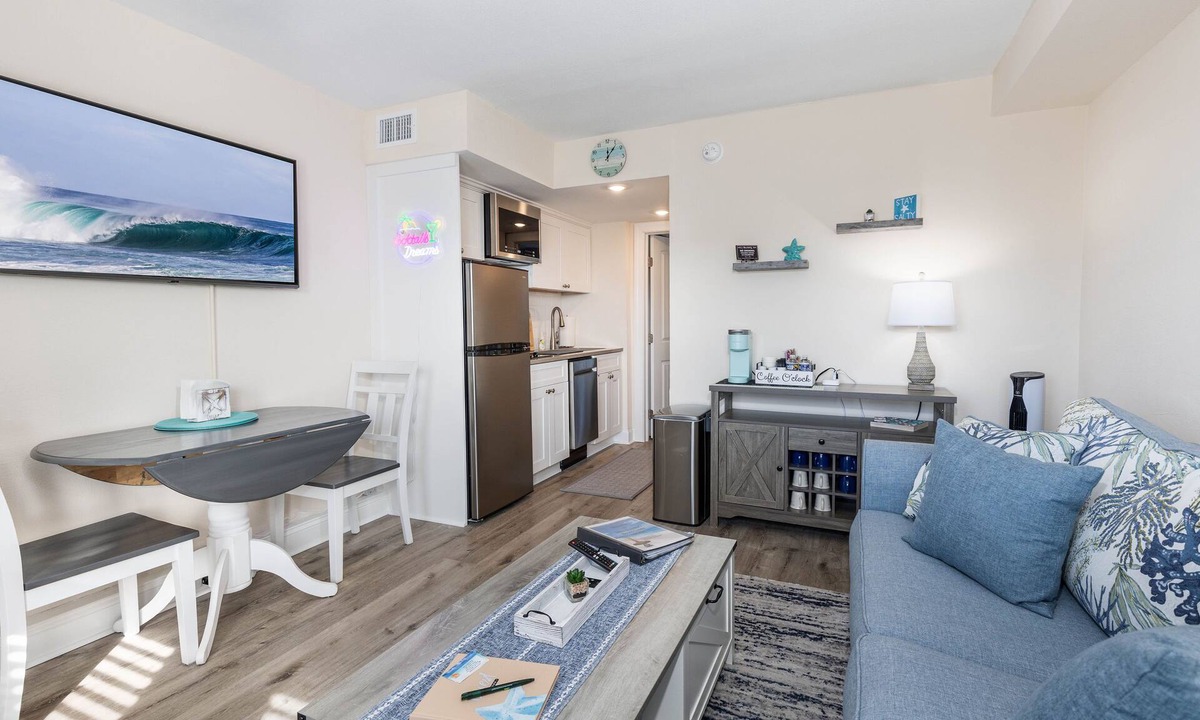 Wildwood Crest Condo | Cape Cod Inn Condos 307- Cocktails & Dreams with Ocean + Pool Views