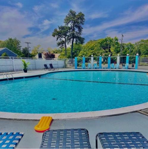 Bass River Hotel | Cape Shore Inn
