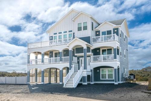 Carova Beach House | Carova Time - 4X4 Carova Beach, Semi-Oceanfront, Pool, Hot Tub, Pool Table, Flex Stays