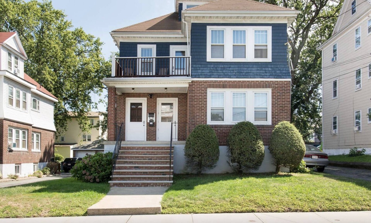 Winthrop Apartment | Casa de Los Clarey Boston Logan Beaches Free Parking
