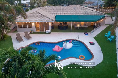 Poinsettia Heights House | Casa Deporte-Steps to Beach with Heated Pool & Backyard Fun