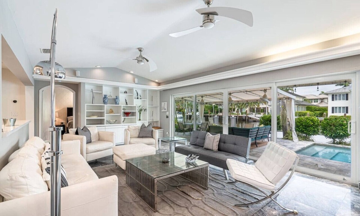 Harbor Beach House | Casa Flamingo - Intracoastal Front w/Heated Pool
