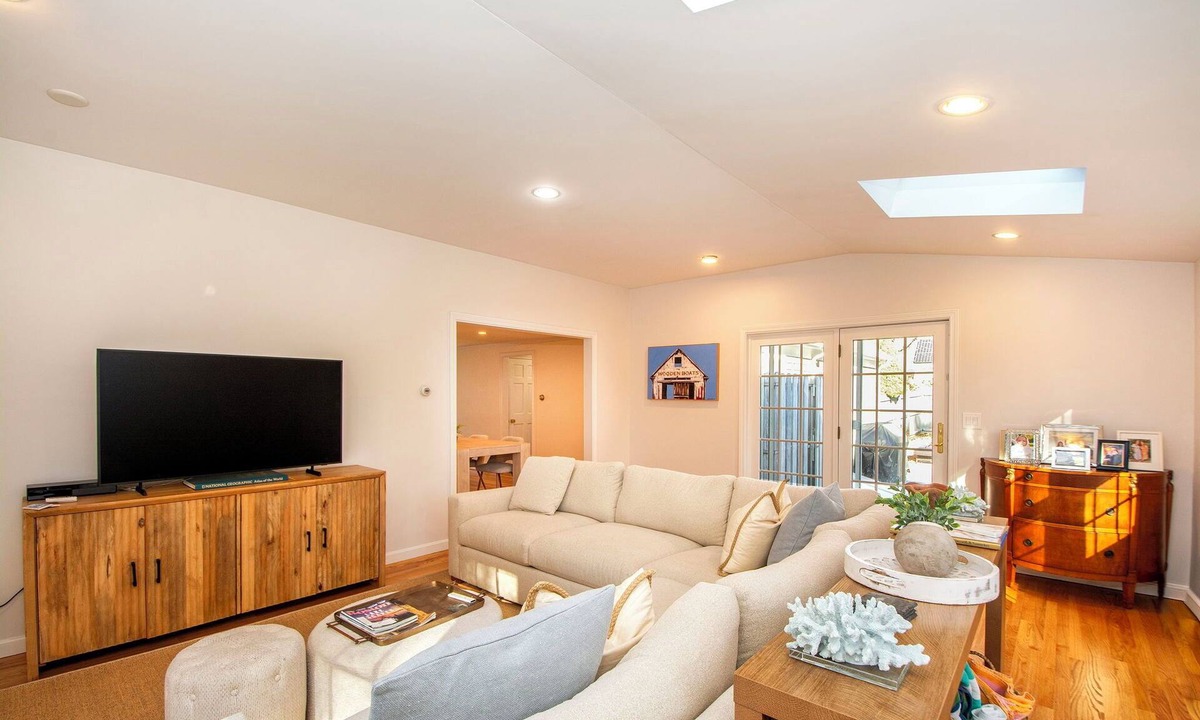 Centerville House | Centerville House with POOL & Barnstable Beach Sticker!
