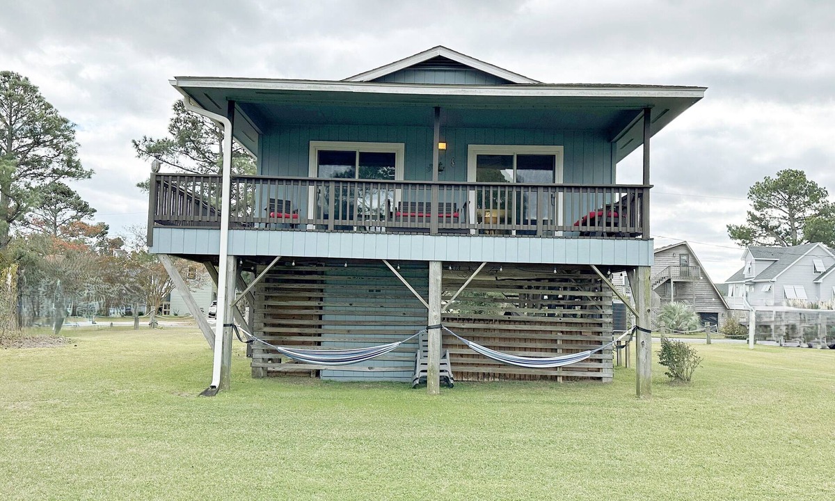 Colington Harbour House | CH108A- CF w/3 Bedrooms, Private Dock, Fire Pit and Dog Friendly