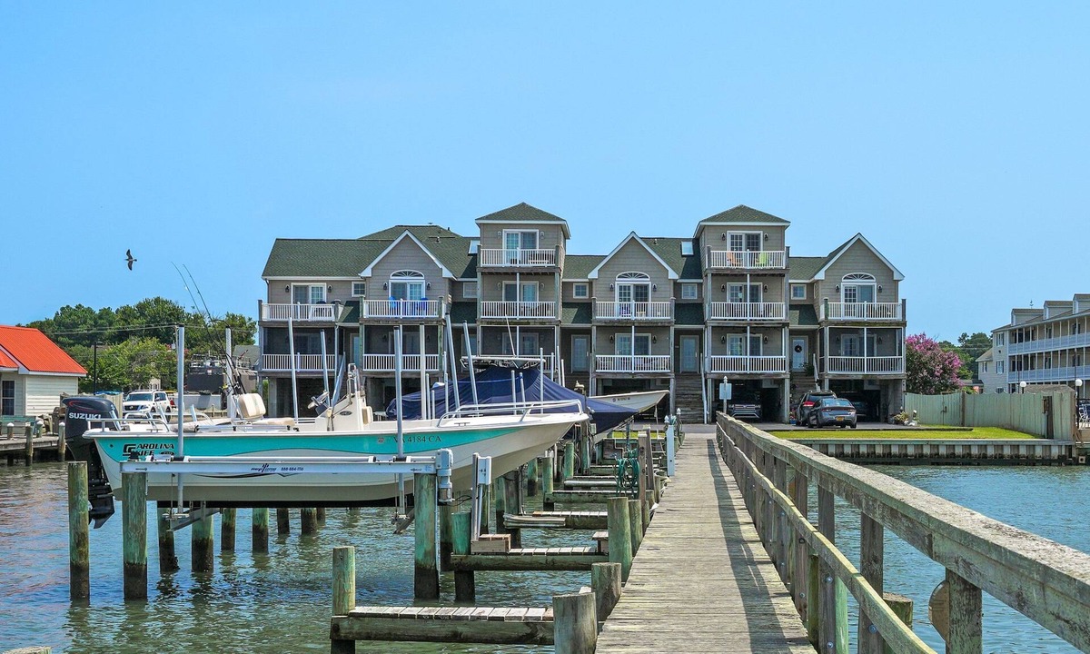 Chincoteague House | Charlie's Bayside Retreat | South Main Waterfront w/Private Boat Slip, Screened Porch & Pets