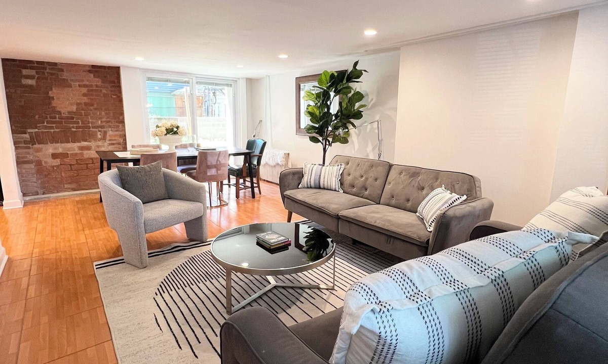 Hoboken Apartment | Charming 2-bedroom apartment in pleasant Hoboken with AC