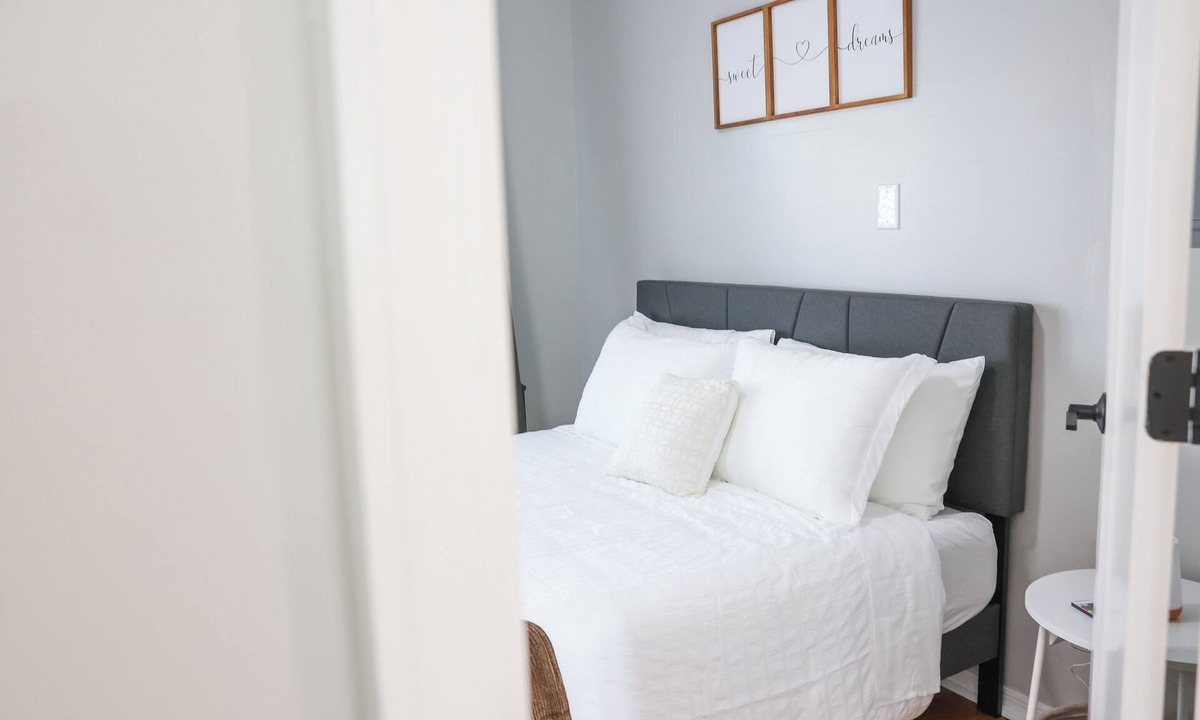 Greenville Apartment | Charming 2-bedroom apartment, Easy access to NYC