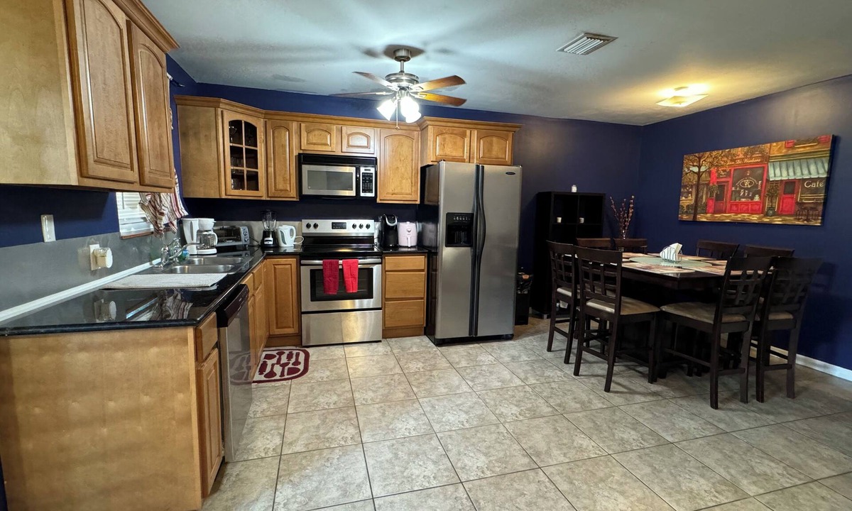 Highland Garden Villa | Charming 2-bedroom villa with WiFi and AC in cool Hollywood