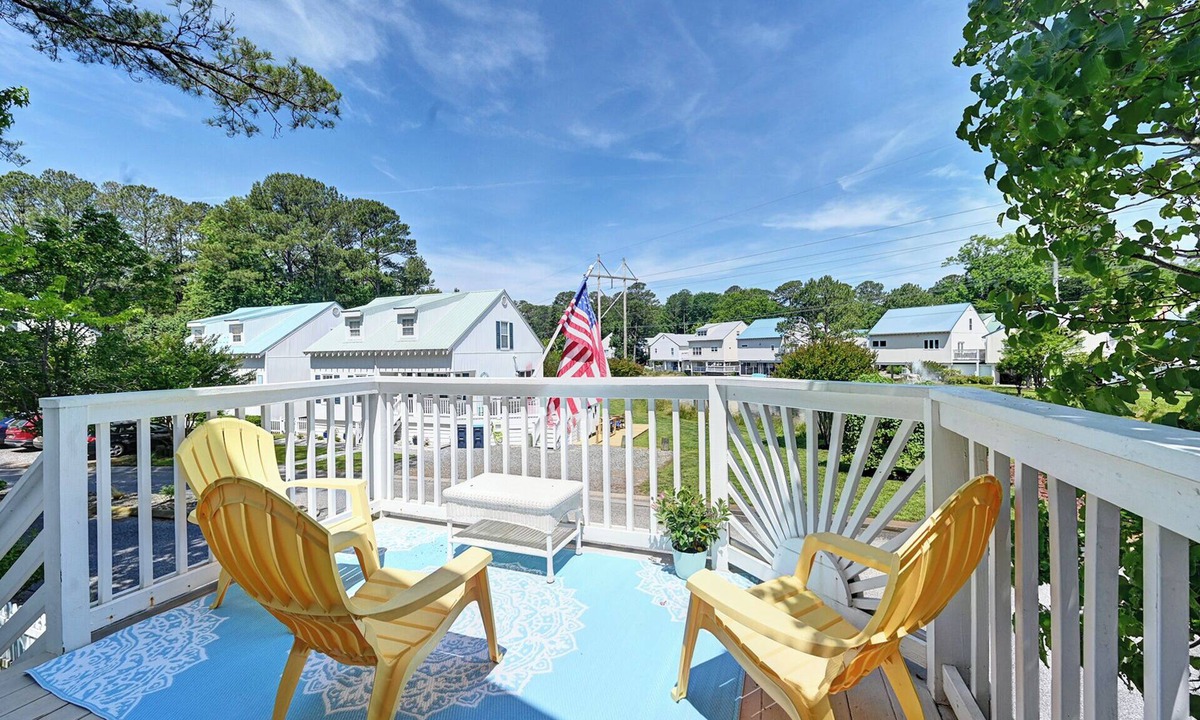 Bethany Beach Cottage | Charming 3 Bedroom Cottage in Bahama Beach Cottages! Dog Friendly, WIFI, Beach Town!