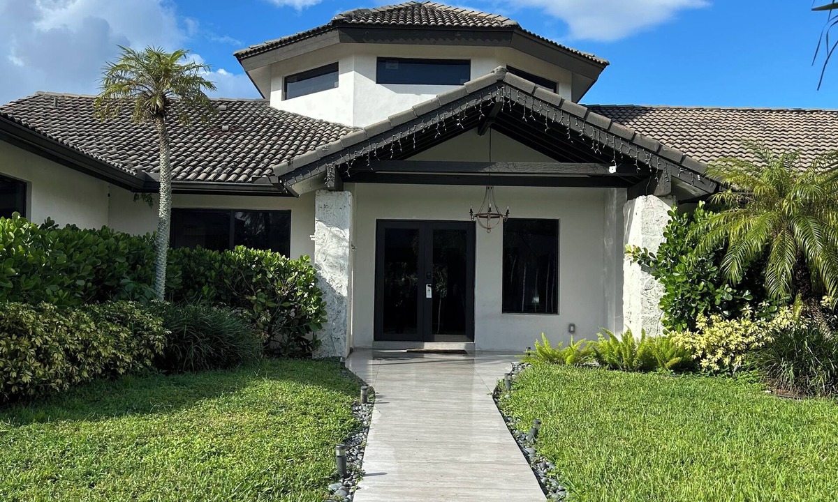 Southwest Ranches House | Charming 4-bedroom house w/boat & RV parking in Southwest Ranches