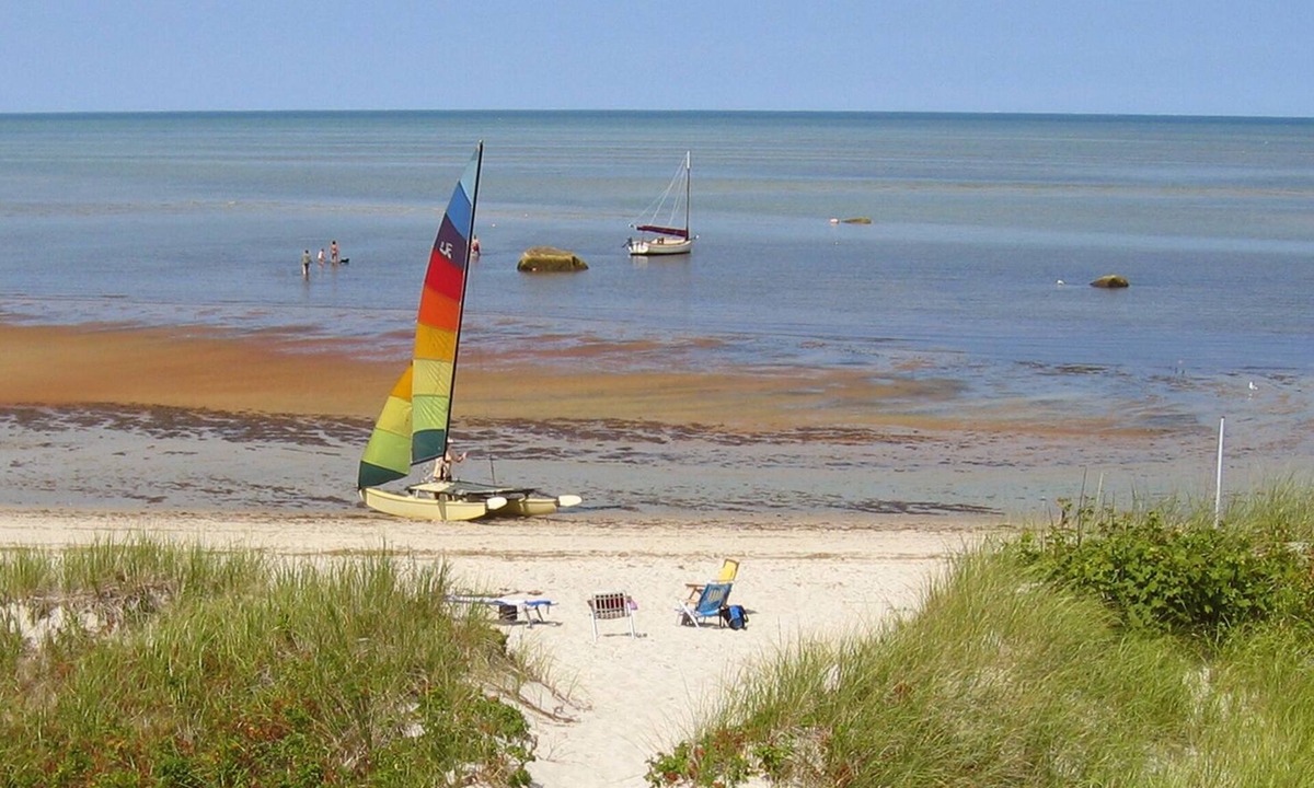 Brewster Cottage | Charming Beach House With Private Beach On Cape Cod Bay