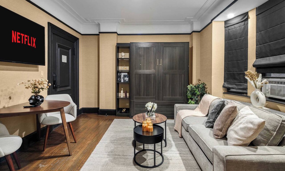 Central New York City Apartment | Charming Midtown Apt | Steps from Broadway