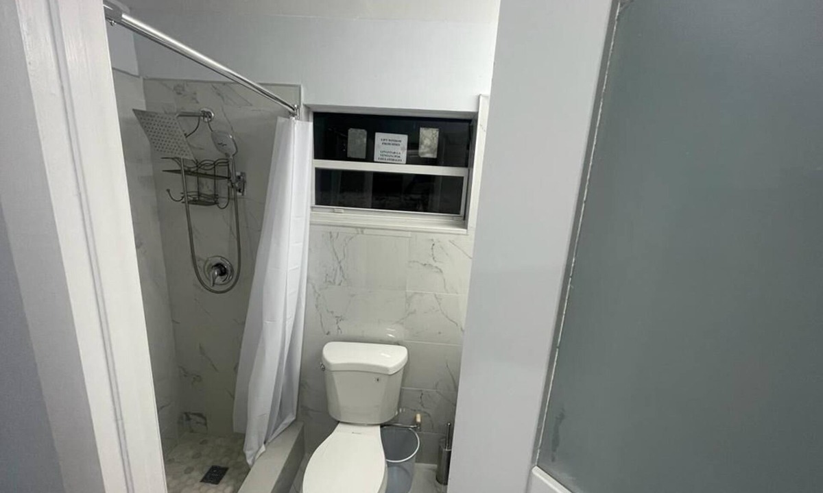 North Miami Apartment | Charming one bedroom with AC and WiFi in lovely Miami