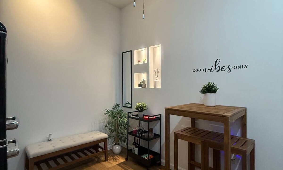 Tamiami Apartment | Charming Private 1-Bedroom Suite with Parking in Miami