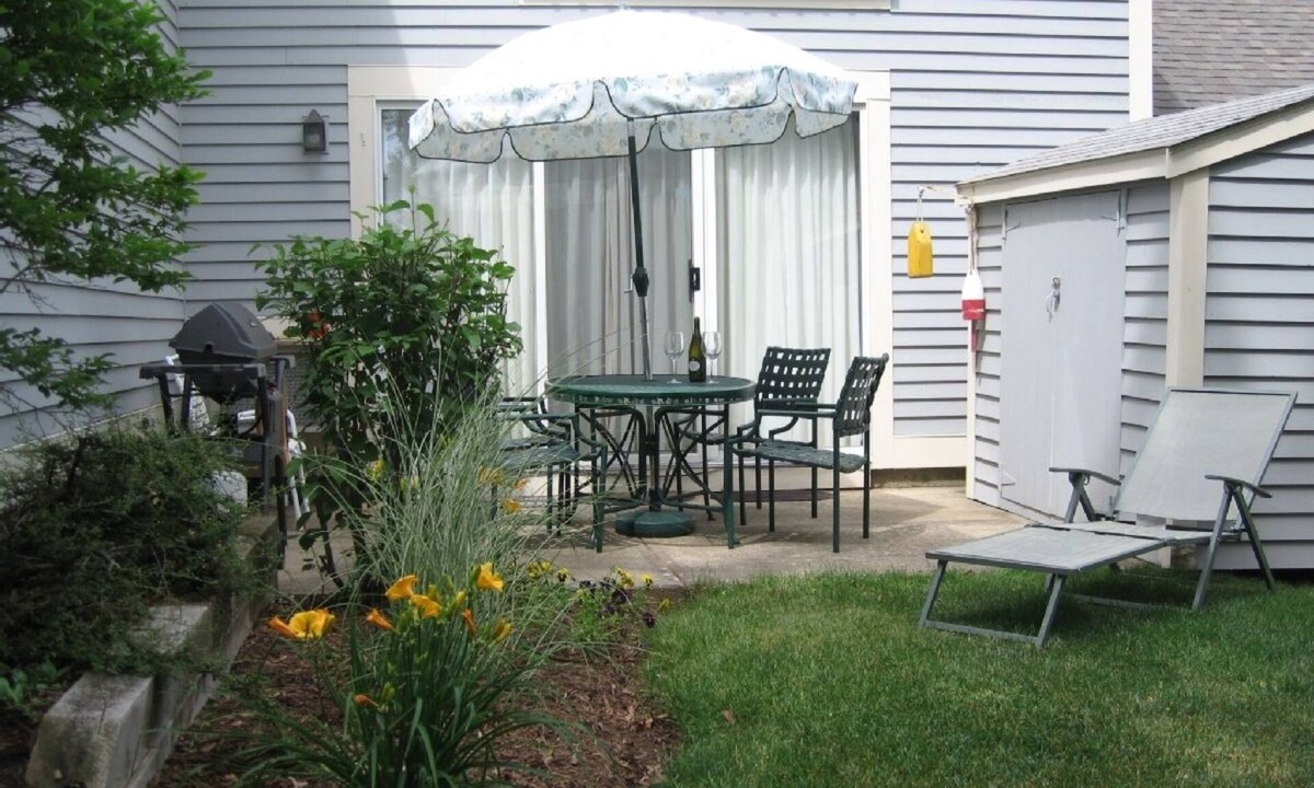 Brewster House | Charming, private, quiet, split A/C, family friendly townhouse at Ocean Edge