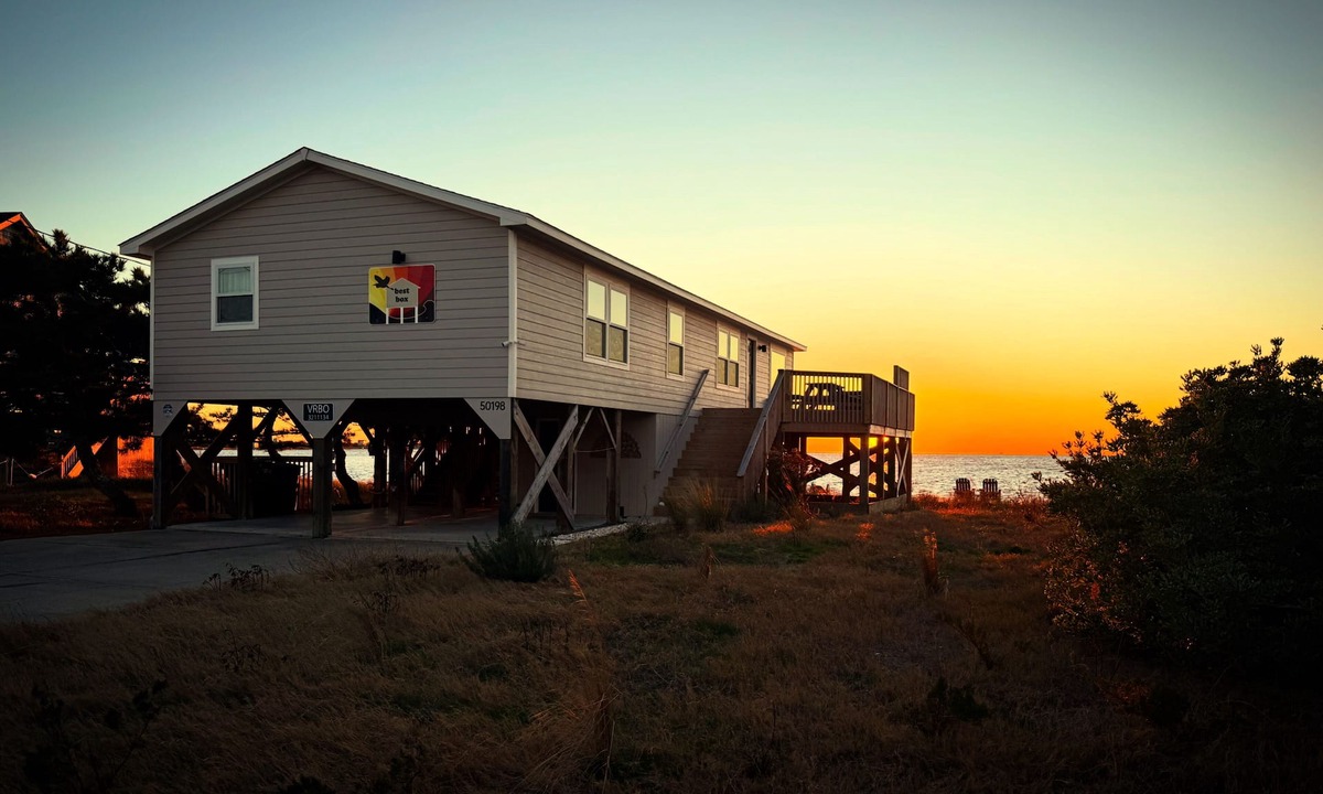 Brigands' Bay Cottage | Charming soundfront beach box with hot tub, game room, and stunning sunsets!