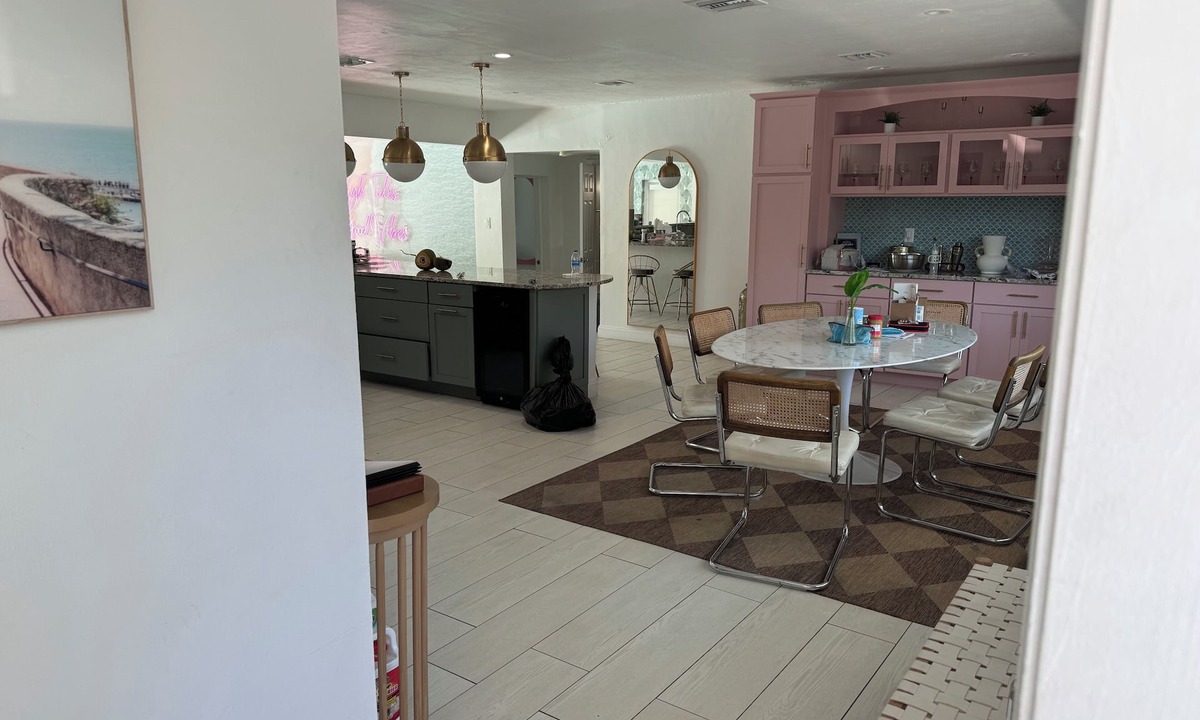 Wilton Manors House | Chic Retreat w/Pool near Fort Lauderdale – 5 min to Beaches!