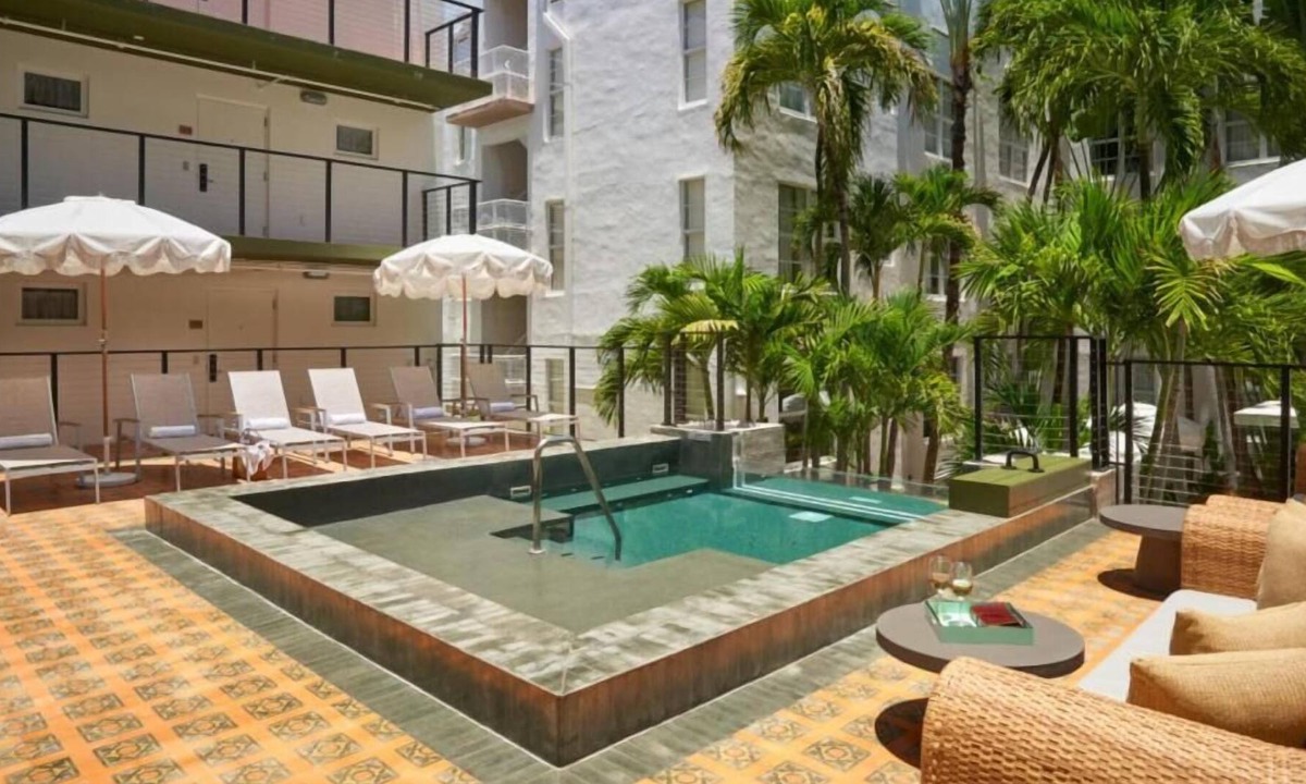 South Pointe House | Chill by the Shore! 4 Pet-Welcome Units, Pool Access, Stroll to South Pointe Park Beach