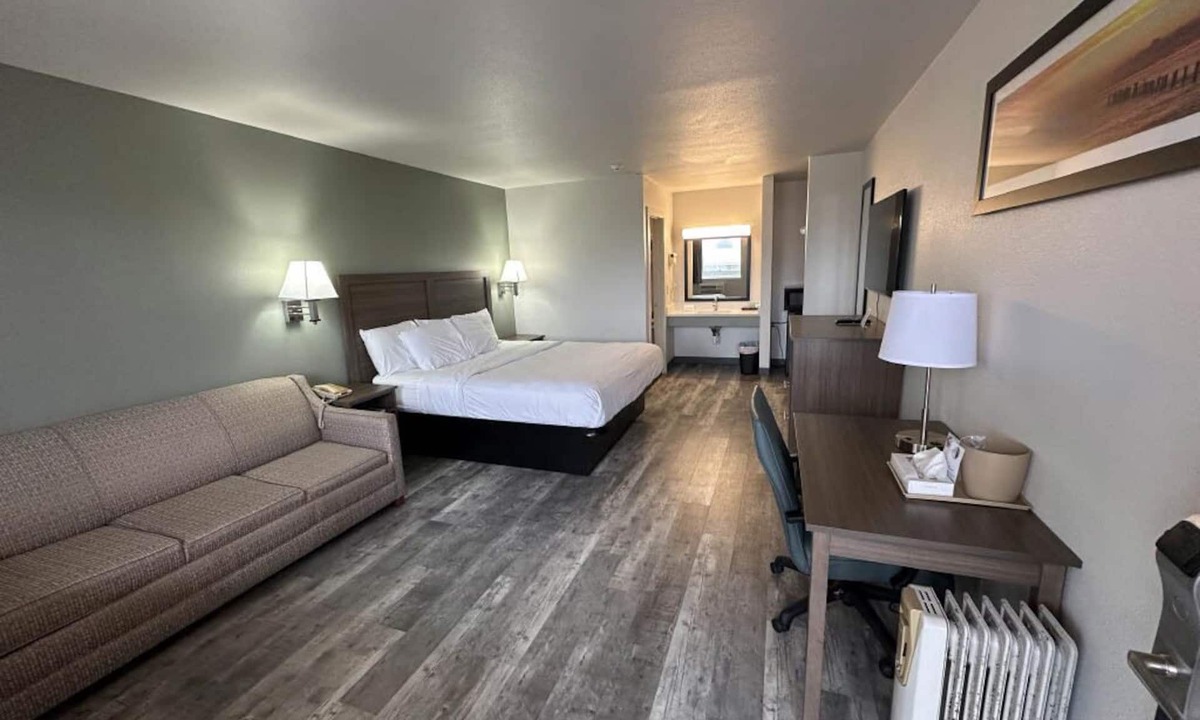 Chincoteague Hotel | Chincoteague Inn